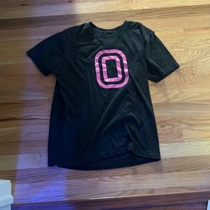Mens Overtime Tee Size Medium - Pre owned - Good condition